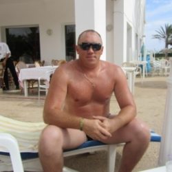 Симпатичный парень, ищу девушку для секса без обязательств Симпатичный парень, ищу девушку для секса без обязательств