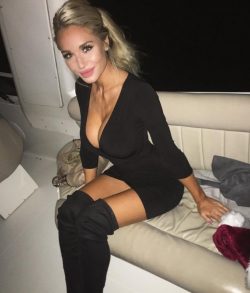 Безумно сексуальная девочка хочет ласки с нежным мужчиной в Тамбове Безумно сексуальная девочка хочет ласки с нежным мужчиной в Тамбове